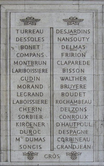 Deux criminels de guerre sur l'Arc de Triomphe