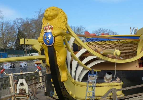 Les Armes de France sur la figure de proue de l'Hermione